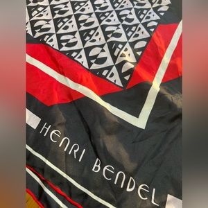 Henri Bendel scarf